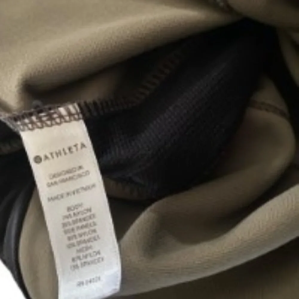 Athleta Essex Camo Hybrid Tight XSmall